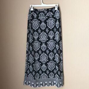 ❤️White House Black Market Maxi Skirt XS